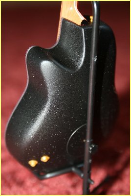 Ovation_Miniatures_Guitars_Collection_11.JPG