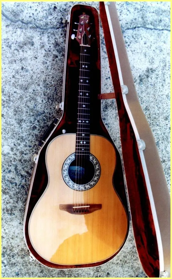Ovation 1112-4 Custom Balladeer