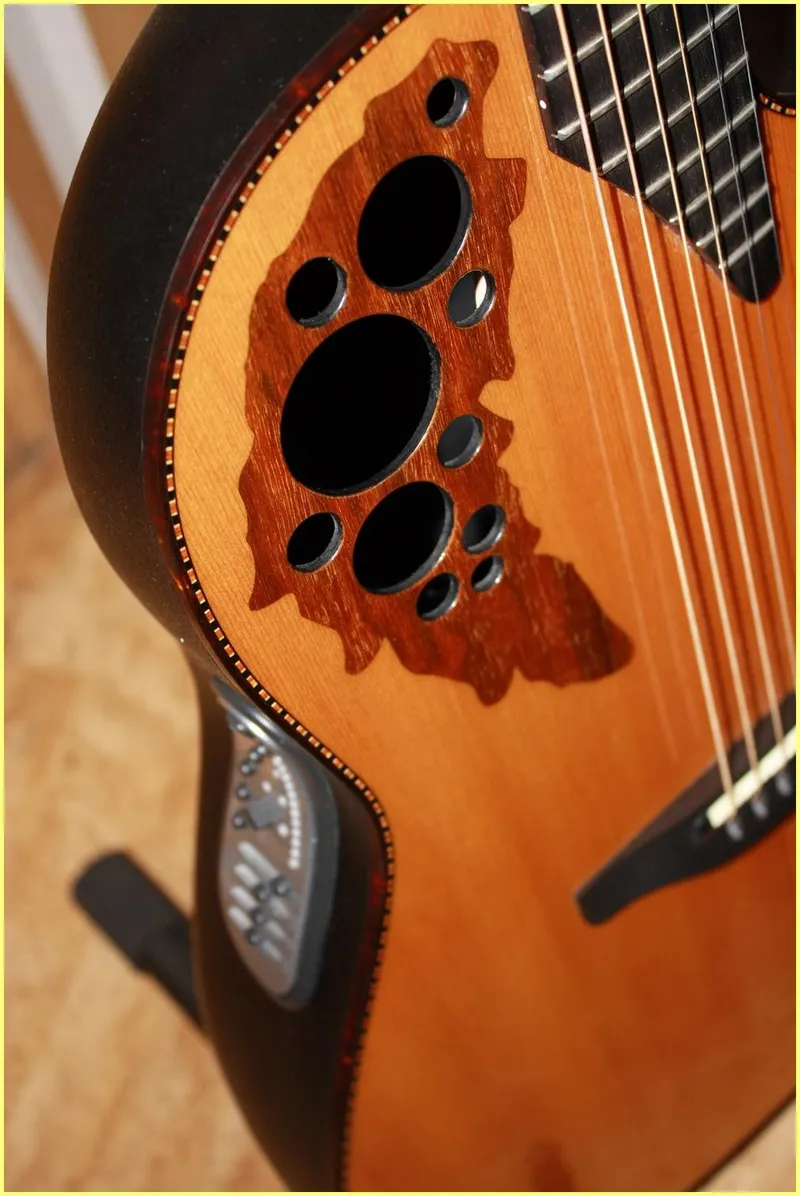 Ovation 2003 Collector's model
