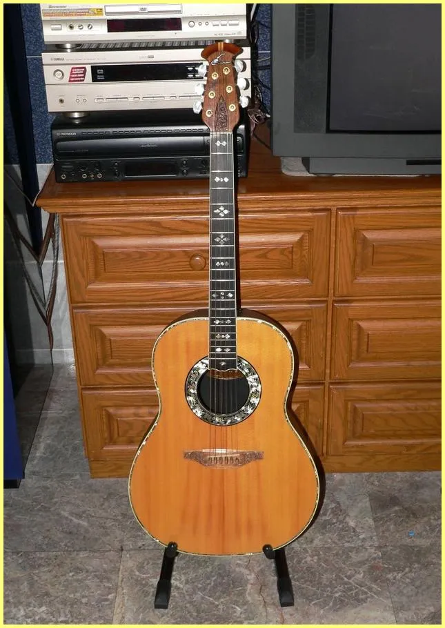 Ovation 1119-4 Custom Legend