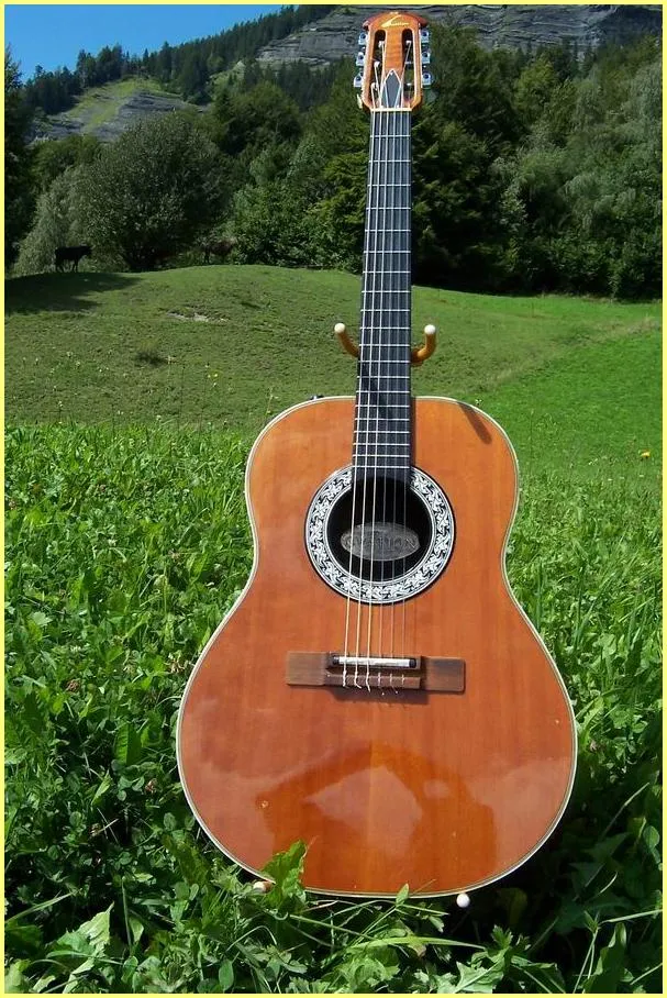 Ovation 1624-4 Country Artist