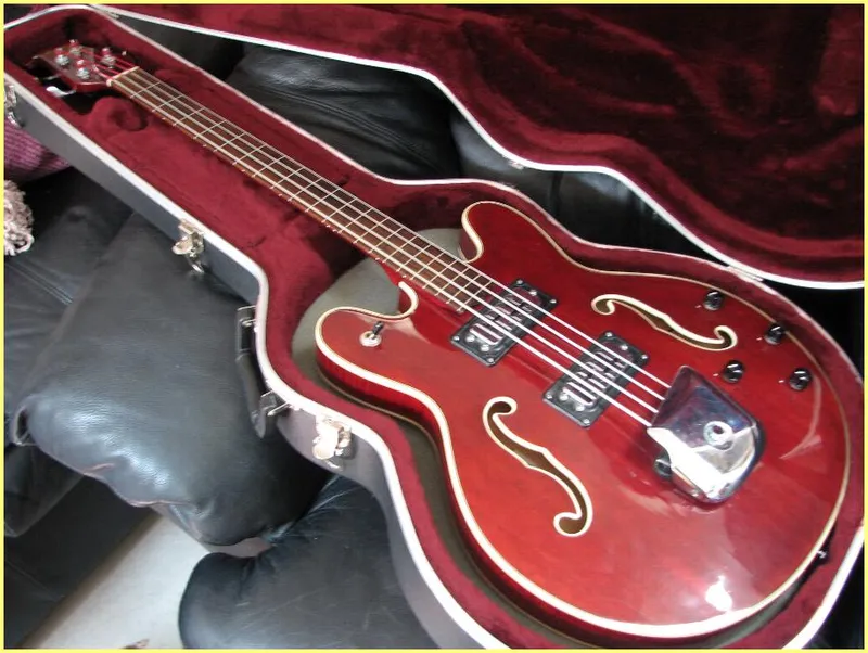 Typhoon Ovation Fretless Bass 1