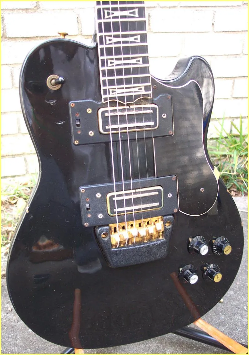 Ovation UK II Black