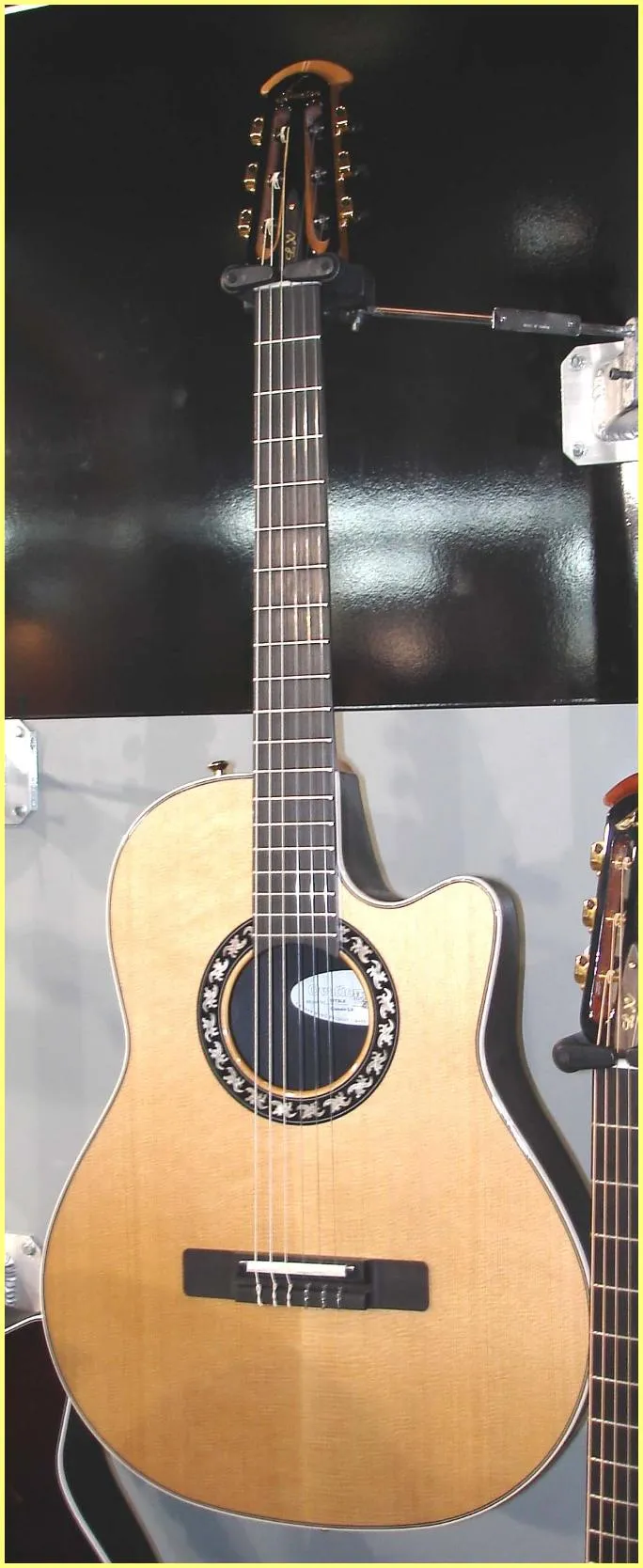 Ovation News from the 2006 "International music trade show" in Frankfurt