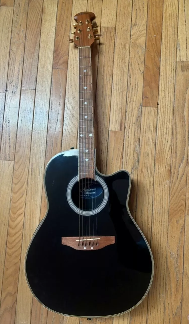 Ovation Applause AE-700