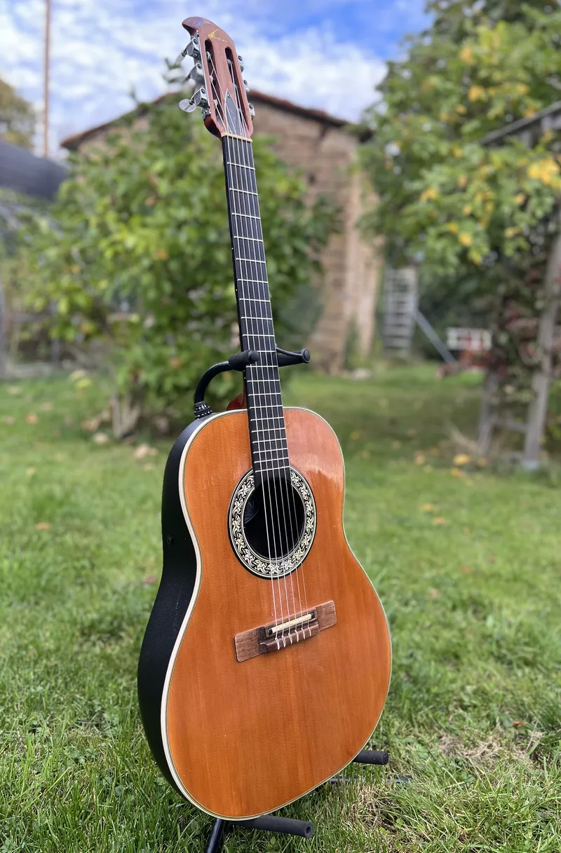 Ovation 1624-4 Country Artist