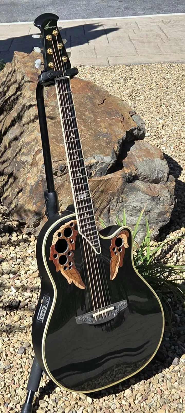 1987-5 Ovation Collector Series – Gloss Black Cutaway